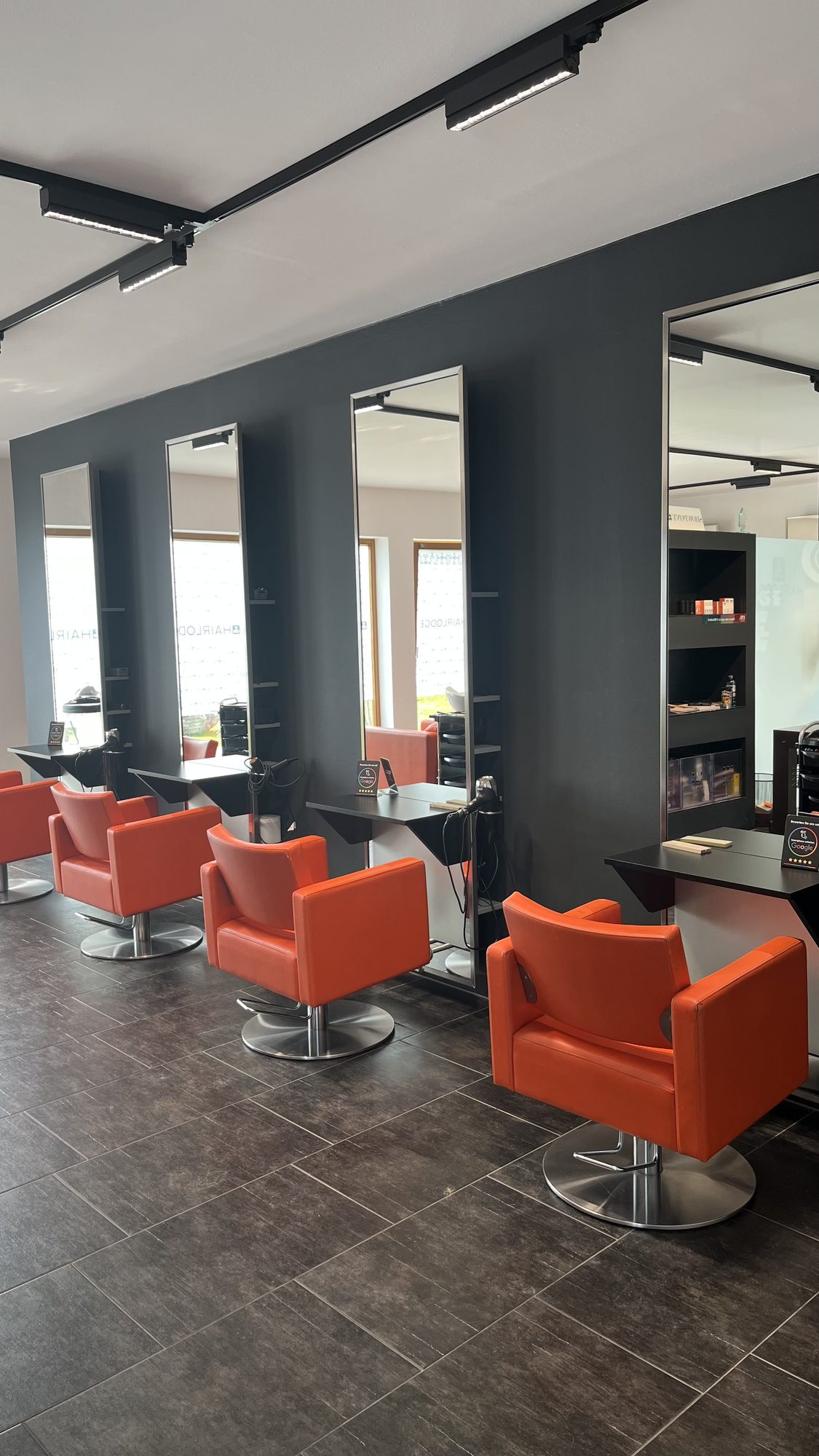 HAIRLODGE Ebbs, a look inside the salon (impression1)
