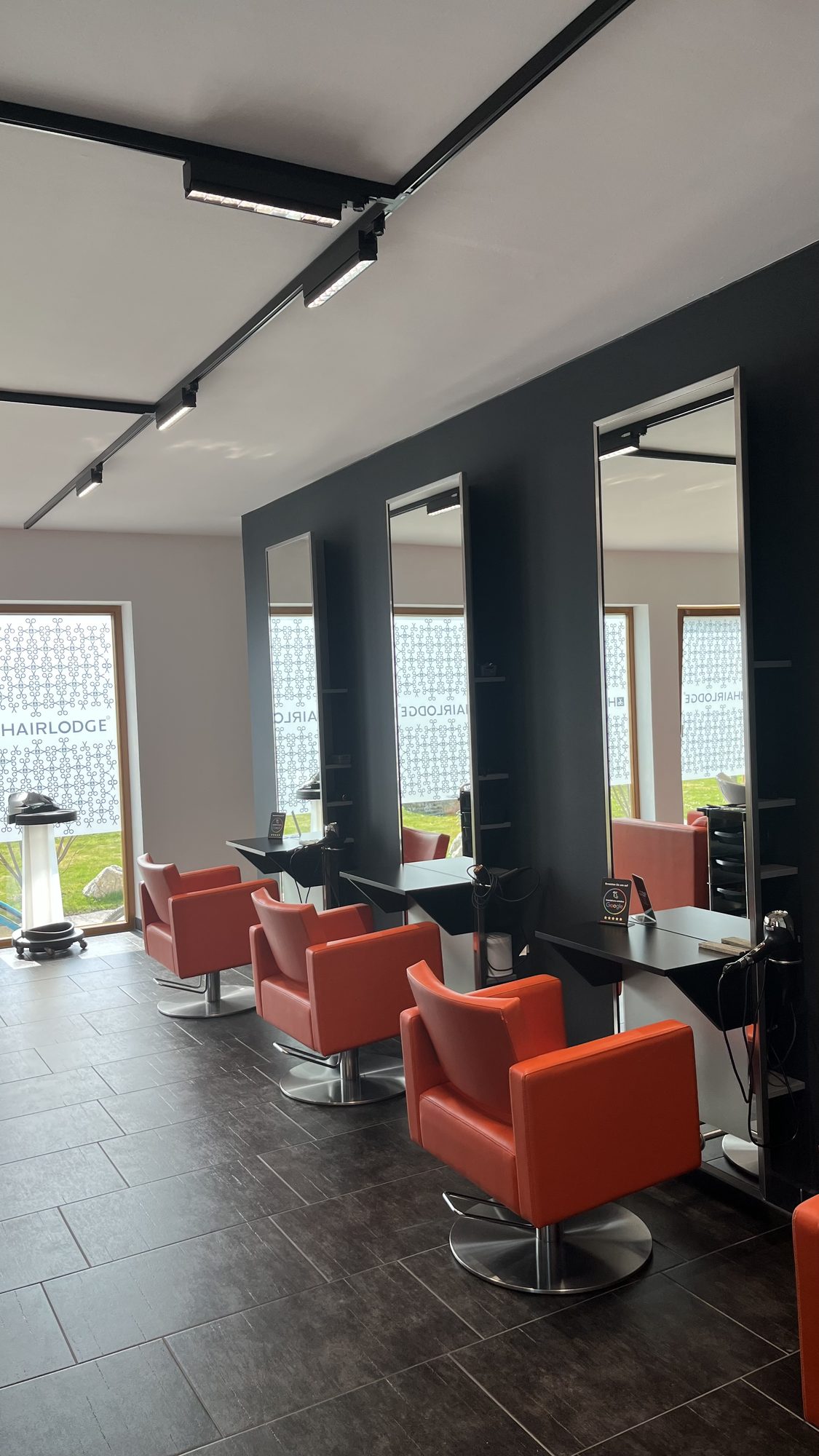 HAIRLODGE Ebbs, a look inside the salon (impression2)