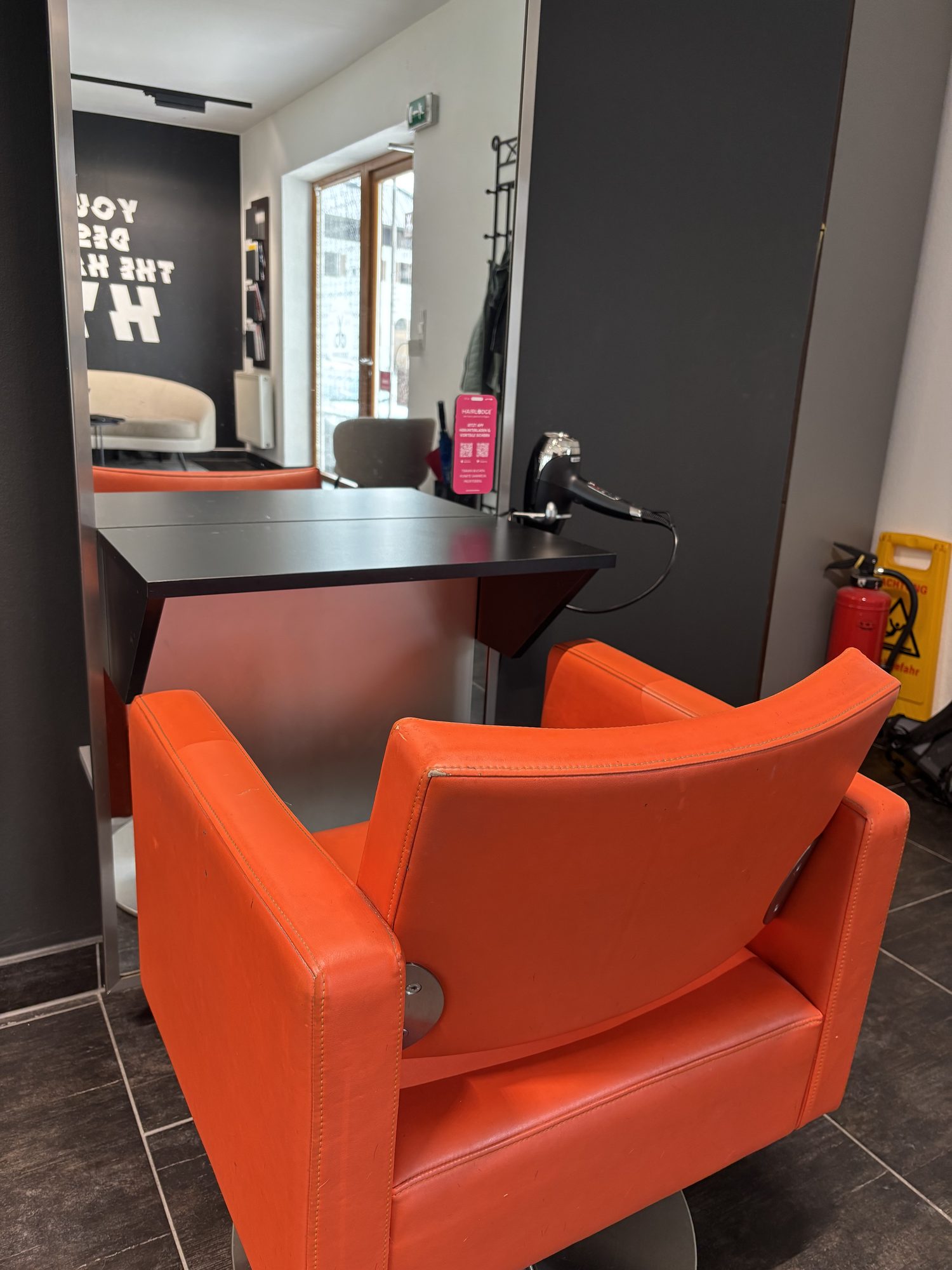 HAIRLODGE Ebbs, a look inside the salon (impression17)
