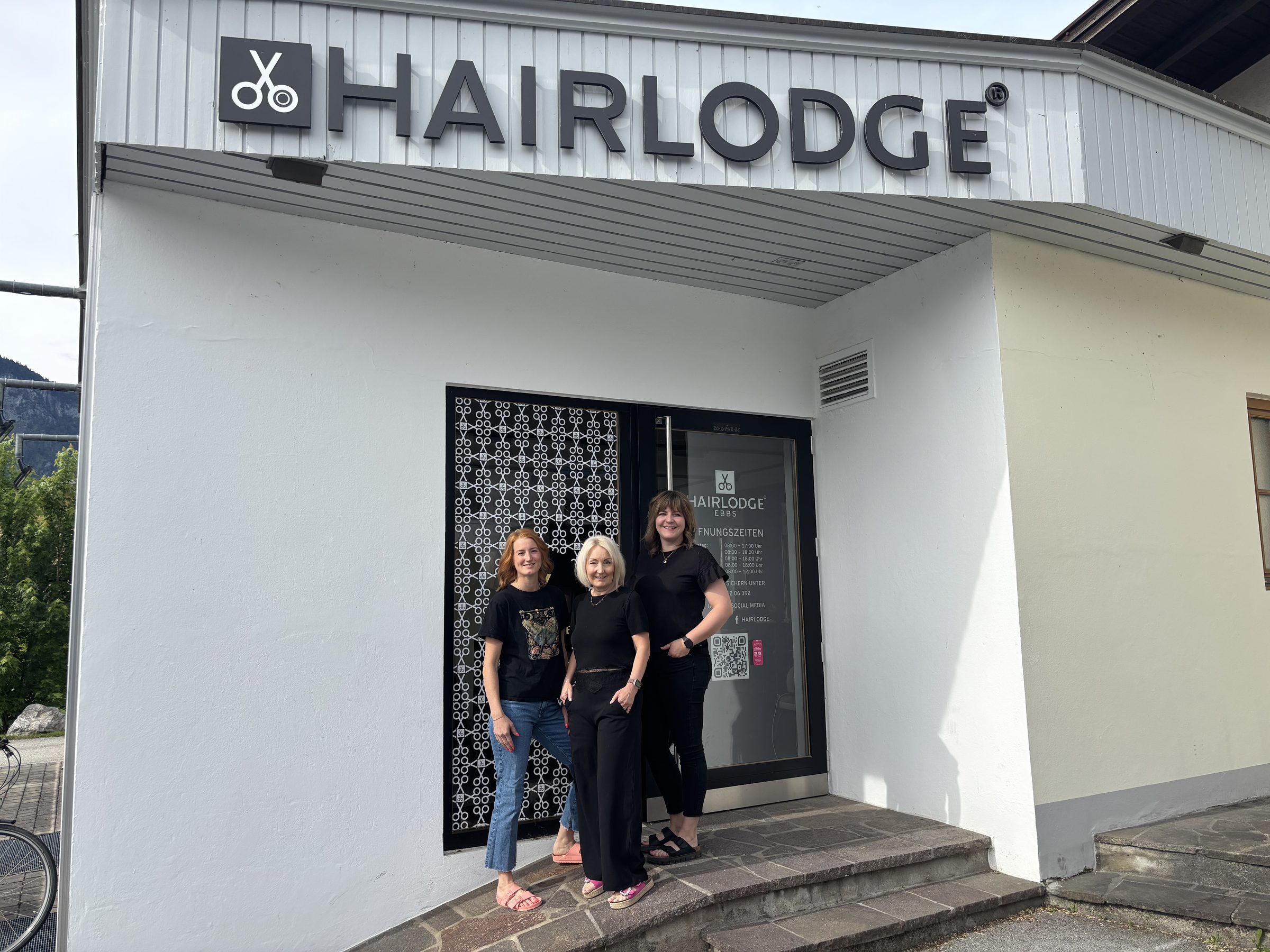 Das HAIRLODGE Team in Ebbs, Gruppenfoto