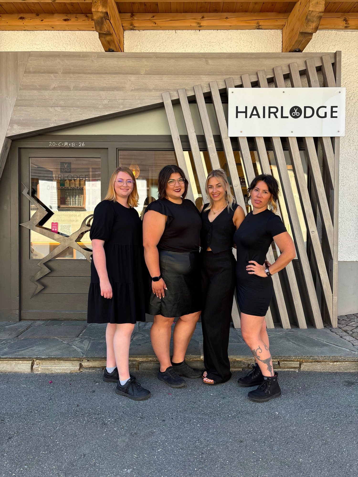 The HAIRLODGE team