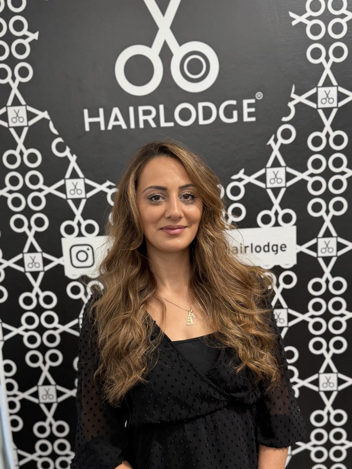 Selma, stylist at HAIRLODGE Ebbs